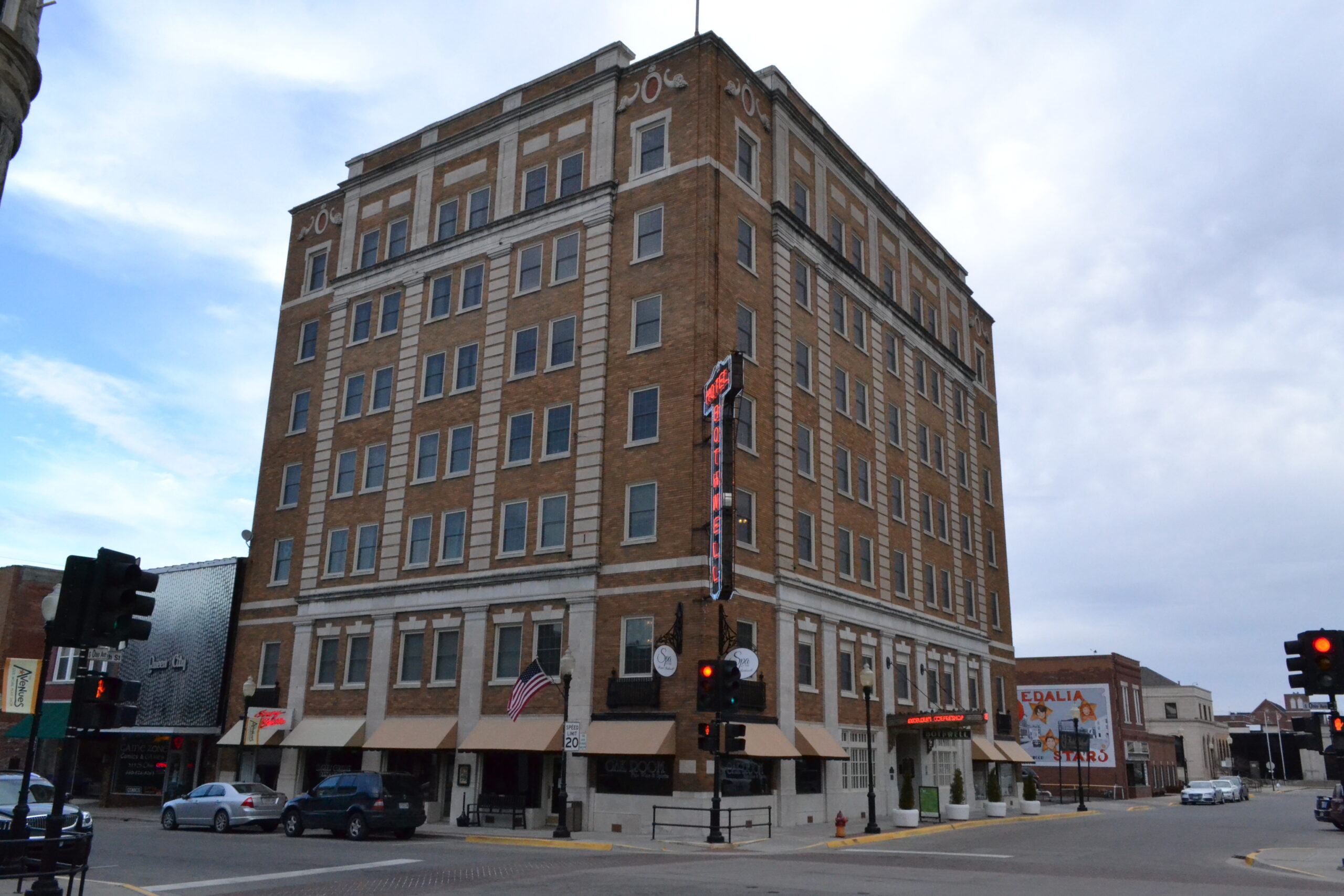 outside view of the Bothwell Hotel in Sedalia, MO